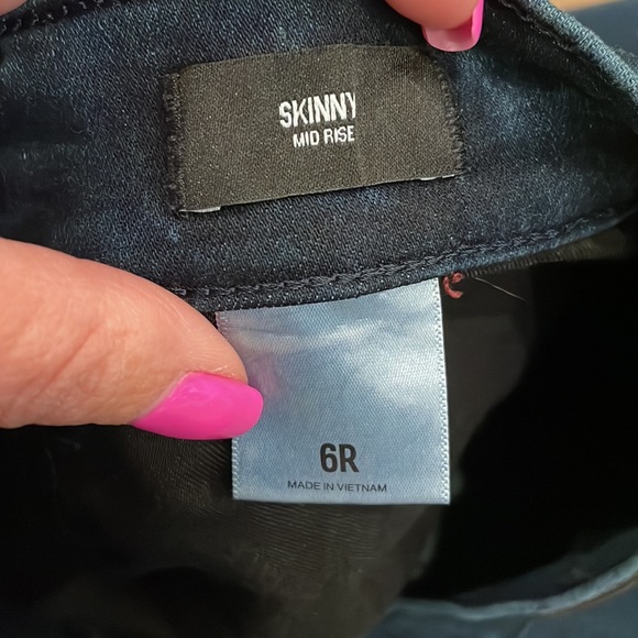Express Skinny Mid Rise Jeans - Picture 2 of 5